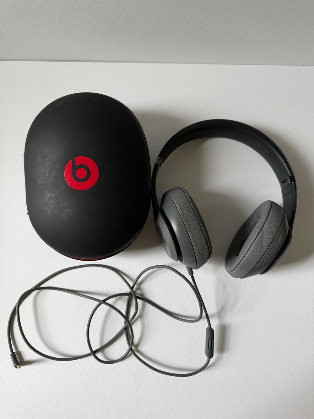 Beats Over-Ear Headphones in Gray with Carrying Case